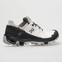 On Running On Cloudventure Peak Women's White/Black -Urban Stride Shop 043883 6